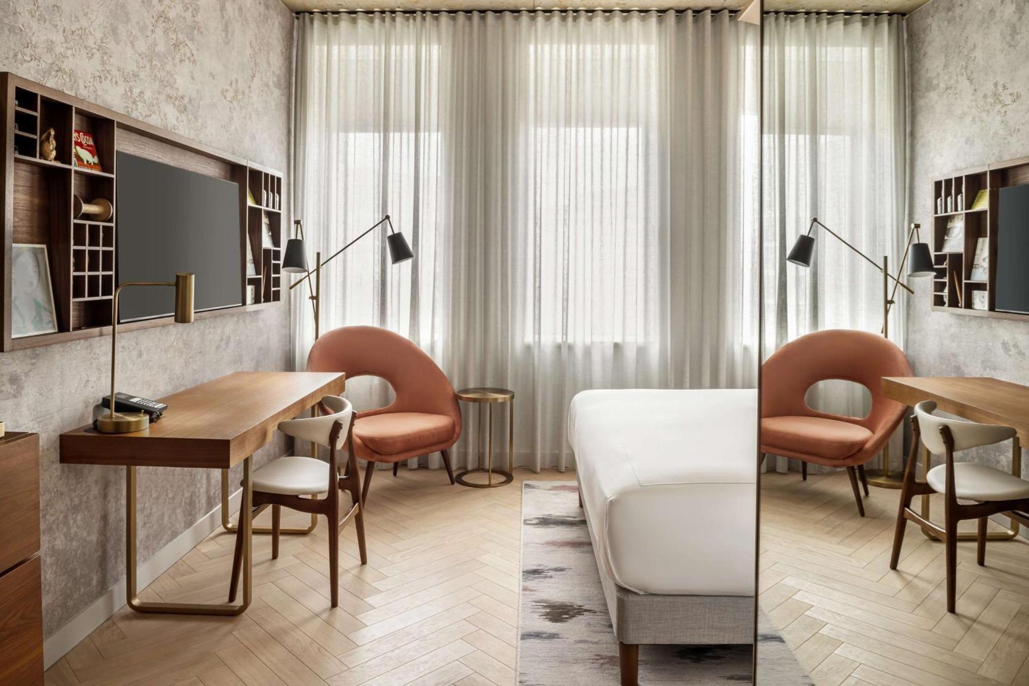 Canopy By Hilton 4* Londen